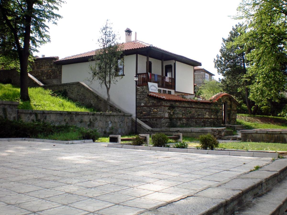 Гостоприемница Георги Kalofer Exteriér fotografie